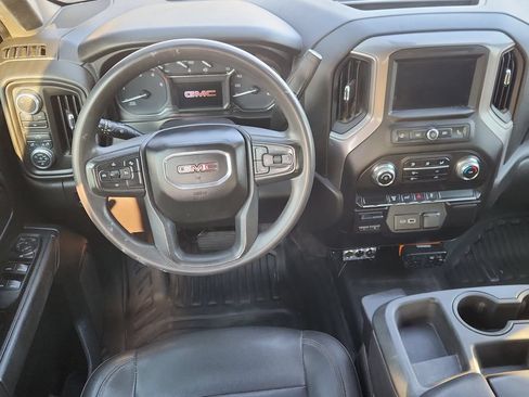 Used 2023 GMC Sierra 2500 Pro w/ Gooseneck/5TH Wheel Package AWD/4WD image 9