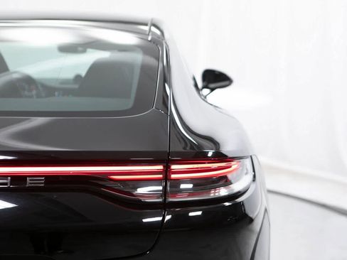 Used 2022 Porsche Panamera 4S AWD/4WD image 37