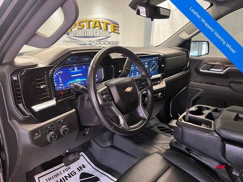 Used 2022 Chevrolet Silverado 1500 LT image 18