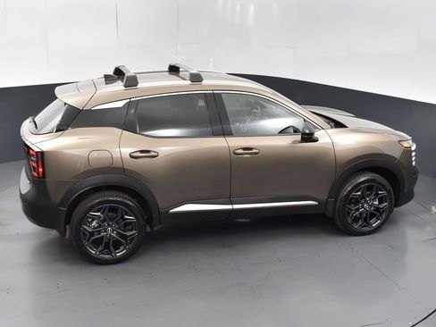 New 2026 Nissan Kicks SR w/ Illumination Package image 51