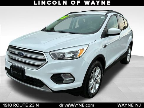 Used 2018 Ford Escape SE AWD/4WD image 1