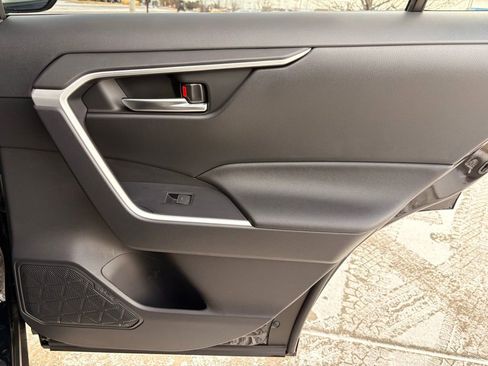 Used 2025 Toyota RAV4 XLE image 29