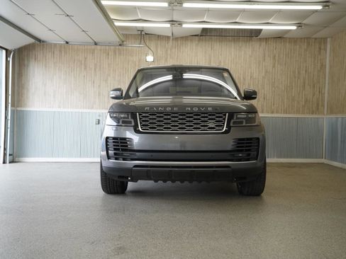Used 2018 Land Rover Range Rover Supercharged image 2