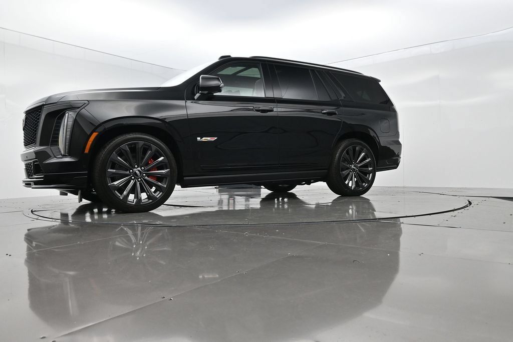 Certified 2026 Cadillac Escalade V w/ LPO, Floor Liner Package AWD/4WD image 60