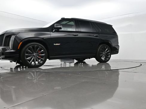 Used 2026 Cadillac Escalade V w/ LPO, Floor Liner Package AWD/4WD image 60