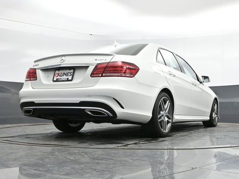 Used 2016 Mercedes-Benz E 350 4MATIC Sedan image 37