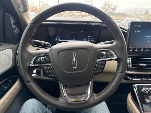Used 2022 Lincoln Navigator L Reserve AWD/4WD image 10