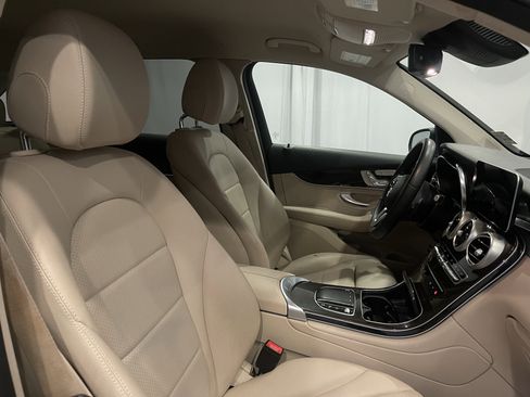Used 2022 Mercedes-Benz GLC 300 GLC 300 image 16