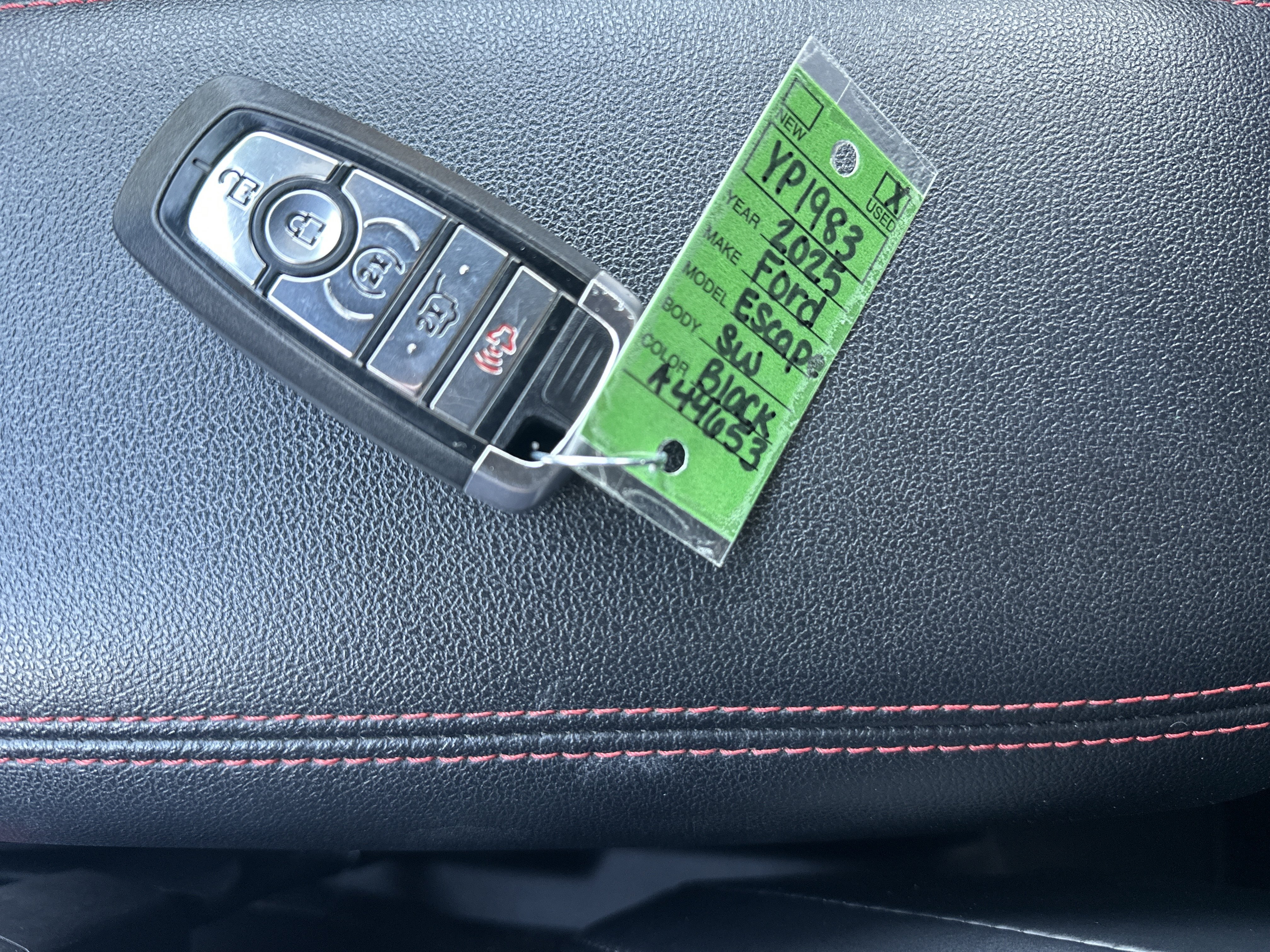 Used 2025 Ford Escape ST-Line Select AWD/4WD image 27