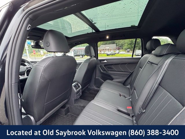 Certified 2024 Volkswagen Tiguan SE R-Line AWD/4WD image 10