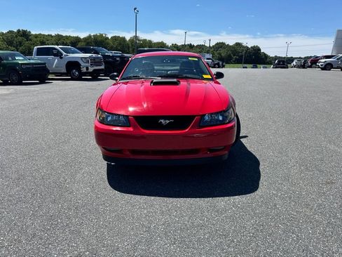 Used 2004 Ford Mustang Mach 1 RWD image 2