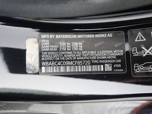 Used 2021 BMW M850i xDrive Coupe w/ M Carbon Exterior Package image 33