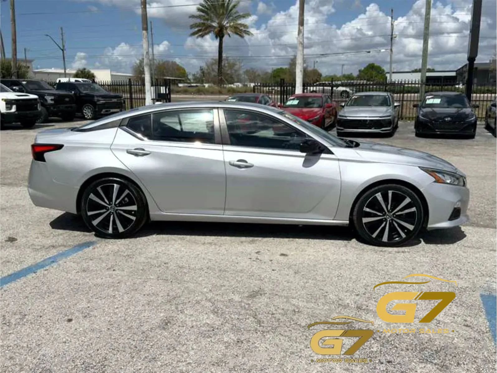 Used 2019 Nissan Altima 2.5 SR FWD image 4