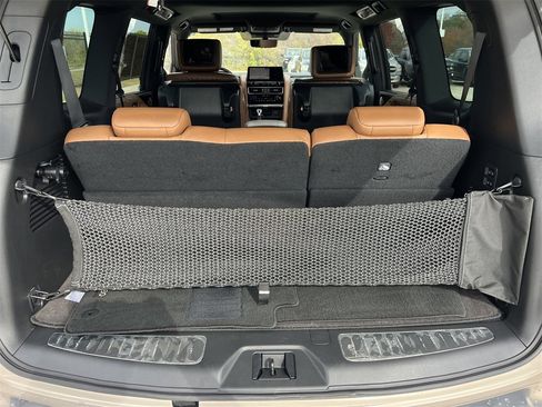 Used 2022 INFINITI QX80 Sensory w/ Cargo Package image 30