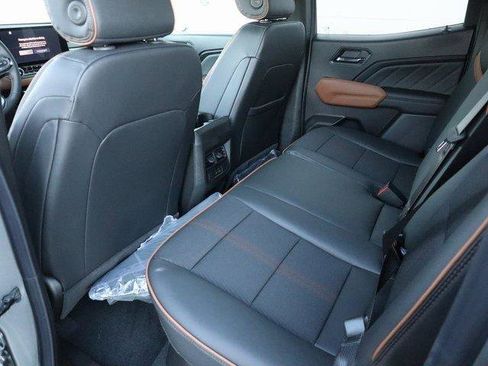 New 2026 GMC Canyon AT4 image 17