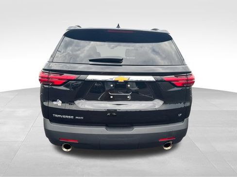 Used 2023 Chevrolet Traverse LT w/ LT Premium Package AWD/4WD image 4