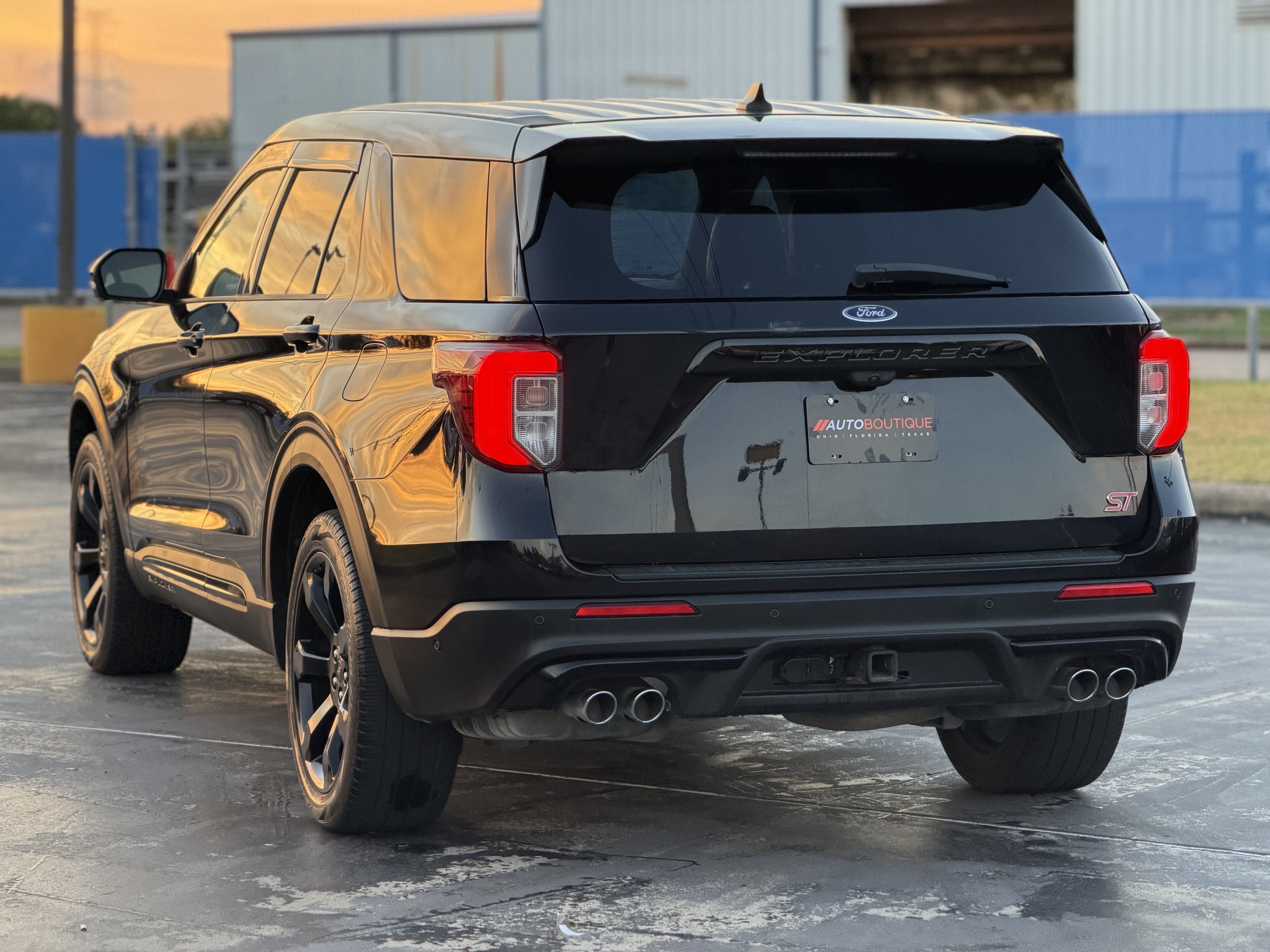 Used 2021 Ford Explorer ST w/ ST Street Pack AWD/4WD image 9