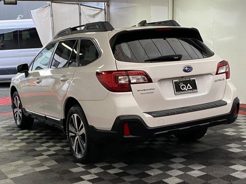 Used 2019 Subaru Outback 2.5i Limited AWD/4WD image 4