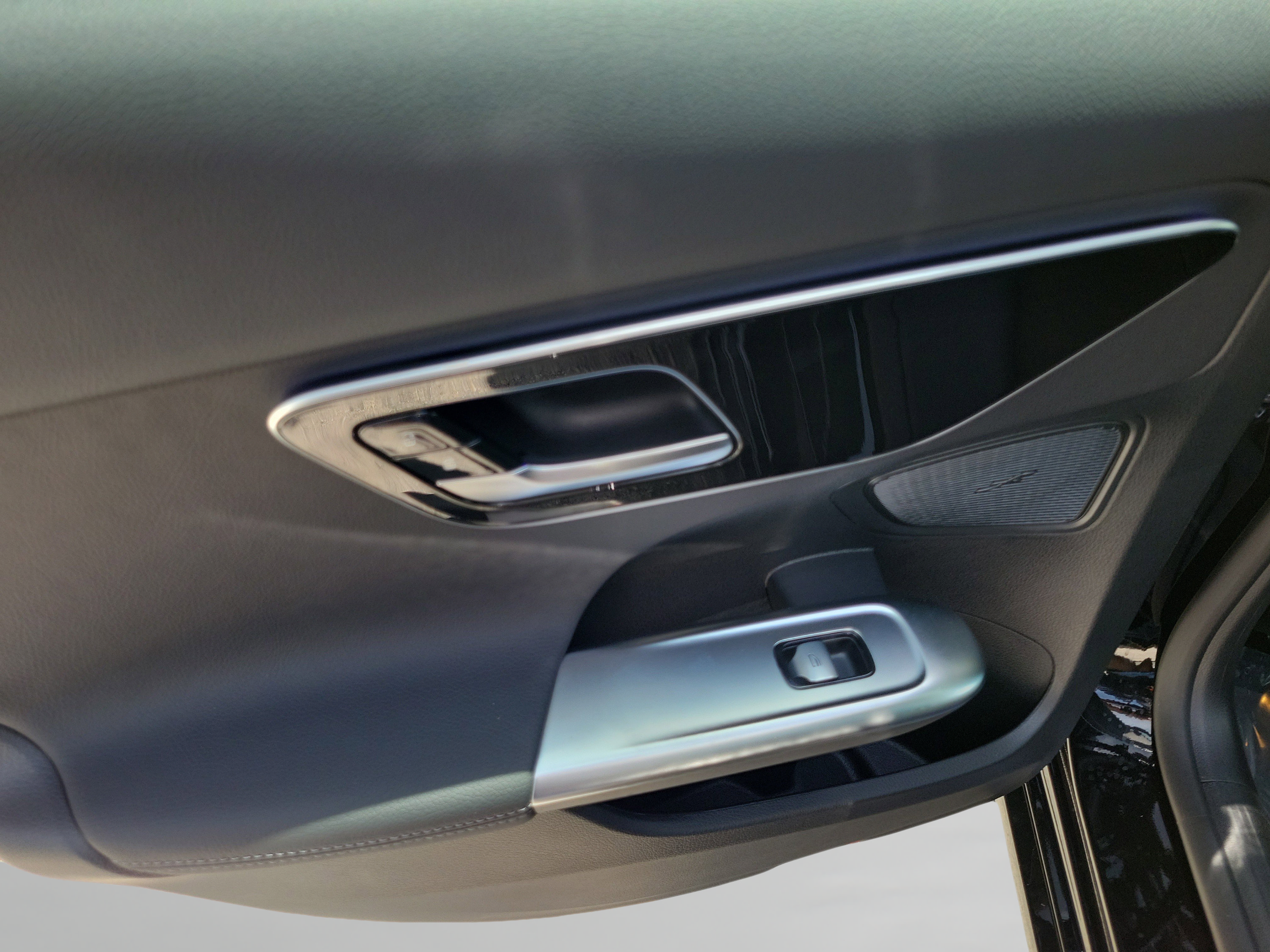 Certified 2026 Mercedes-Benz C 300 4MATIC Sedan image 6