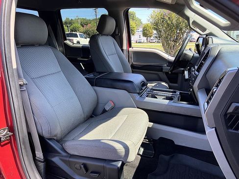 Used 2020 Ford F150 XLT w/ Equipment Group 302A Luxury AWD/4WD image 17