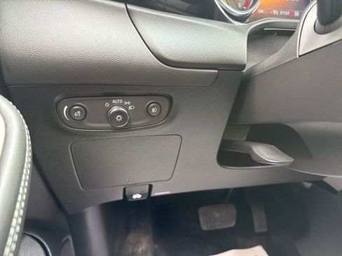Used 2023 Buick Encore GX Select AWD/4WD image 21