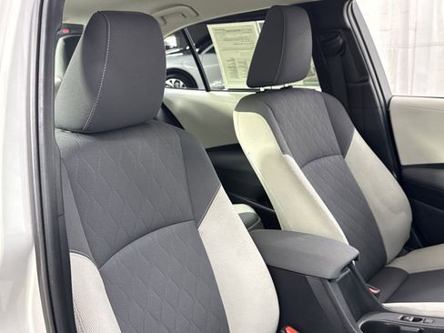 Used 2023 Toyota Corolla LE image 31