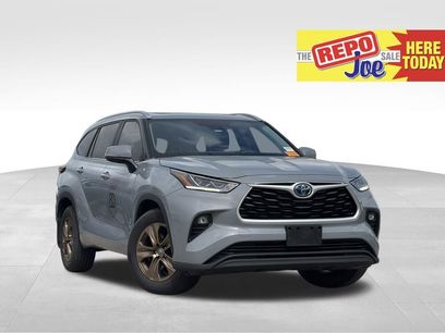 Used 2023 Toyota Highlander Bronze Edition