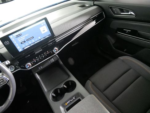 Used 2024 Honda Prologue EX image 11