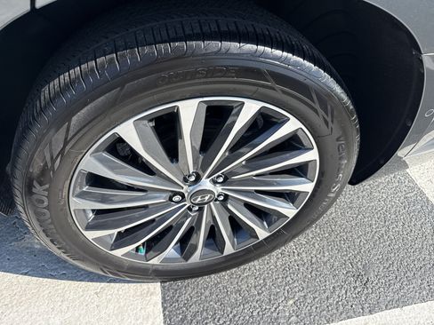 Used 2024 Hyundai Palisade Calligraphy FWD image 10