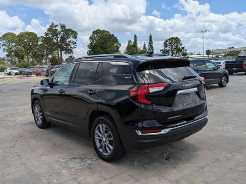 Used 2024 GMC Terrain SLT FWD image 6