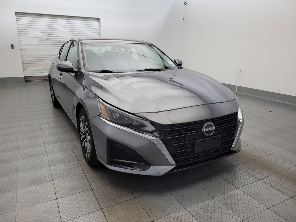 Used 2023 Nissan Altima 2.5 SV FWD image 13