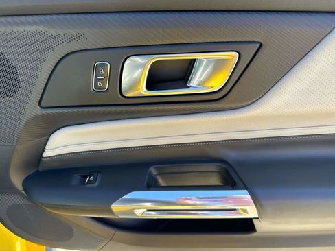 Used 2024 Ford Mustang Premium image 18