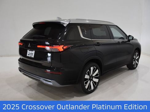 New 2025 Mitsubishi Outlander AWD image 4