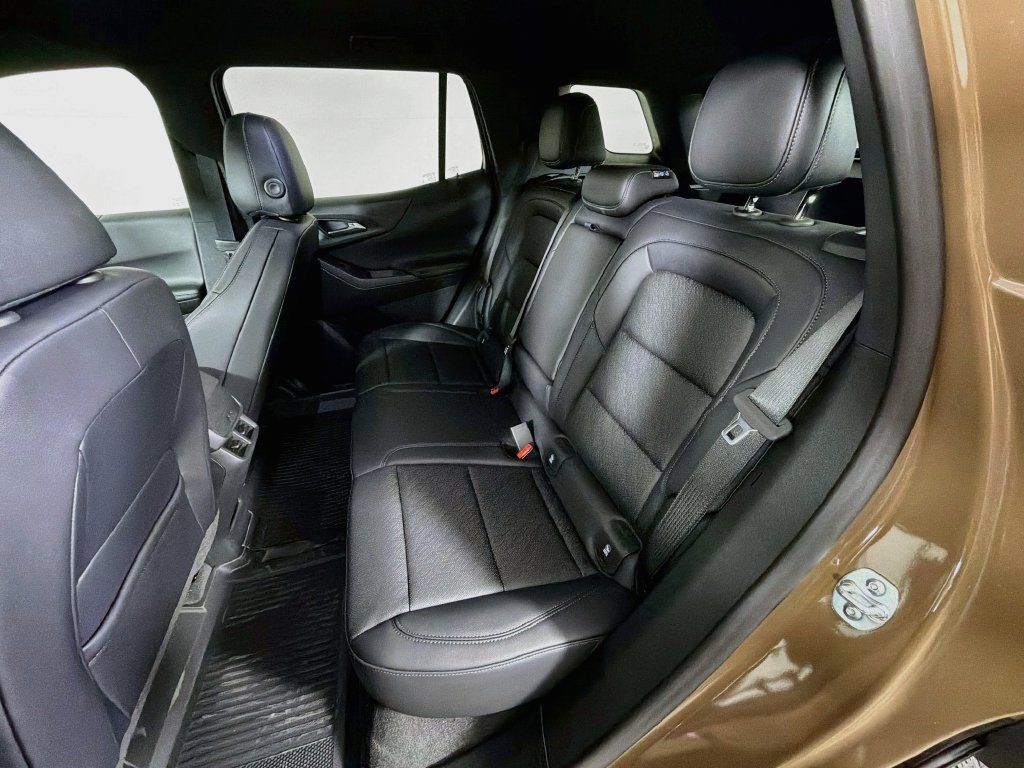 New 2027 Chevrolet Equinox LT w/ Convenience Package II AWD/4WD image 17