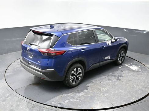Used 2023 Nissan Rogue SV image 14