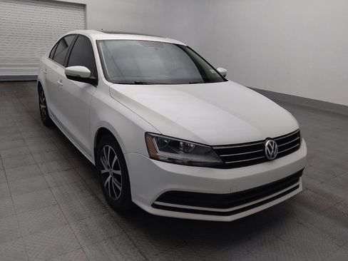 Used 2017 Volkswagen Jetta SE FWD image 13