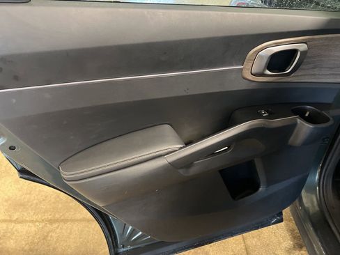 Certified 2023 Kia Sorento S image 10