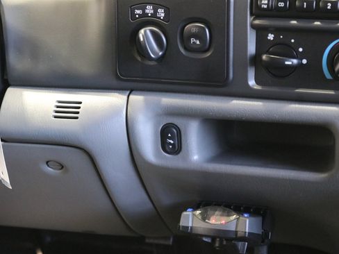 Used 2002 Ford F350 XLT image 90