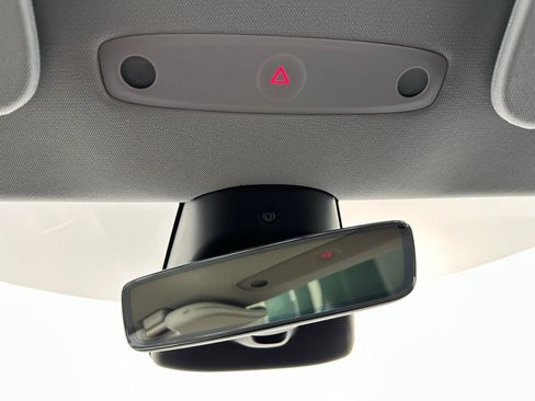 Used 2024 Tesla Model 3 Standard Range RWD image 17