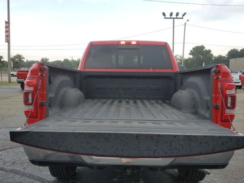 Used 2024 RAM 2500 Big Horn w/ Safety Group image 25