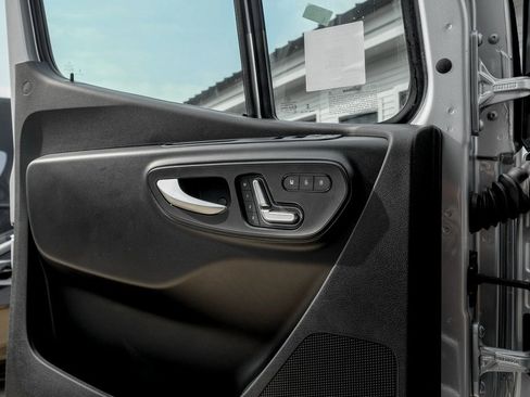 New 2025 Mercedes-Benz Sprinter 2500 image 13