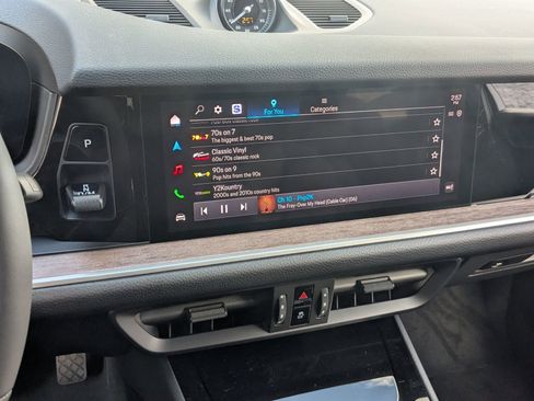 New 2026 Porsche Cayenne Coupe image 18