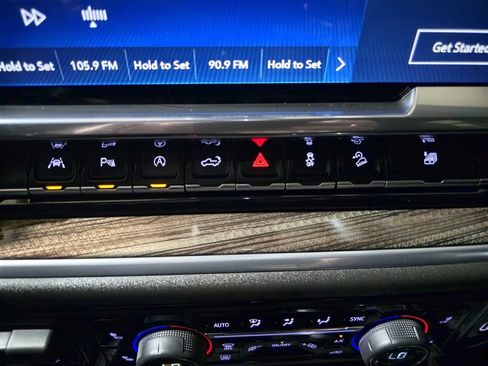 Used 2026 Chevrolet Silverado 1500 LT w/ Texas Edition Plus AWD/4WD image 16