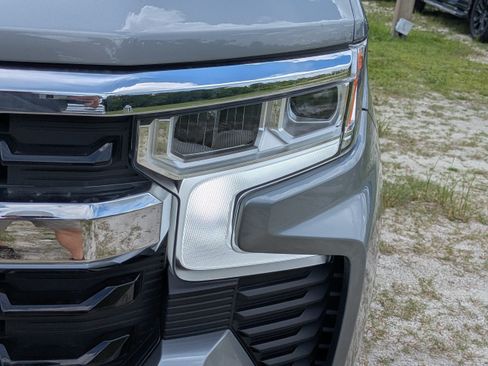Used 2025 Chevrolet Silverado 1500 LT RWD image 10