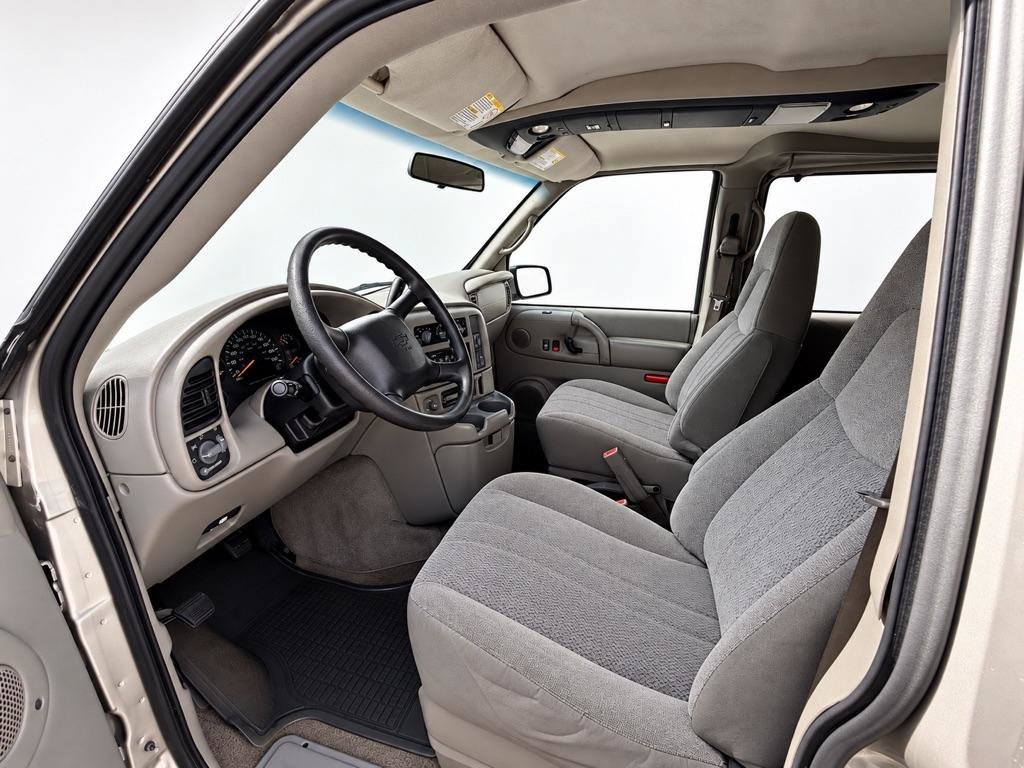 Used 2004 Chevrolet Astro w/ LS Preferred Equipment Group RWD image 9