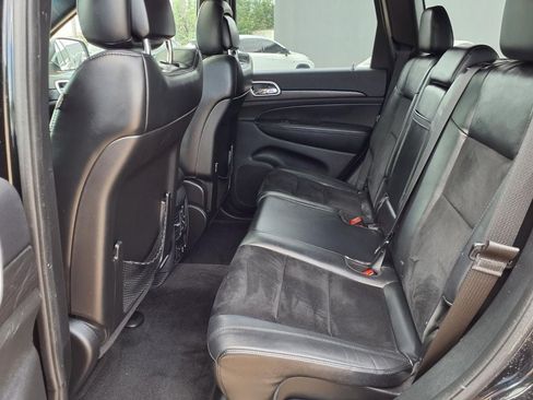 Used 2015 Jeep Grand Cherokee Altitude RWD image 12
