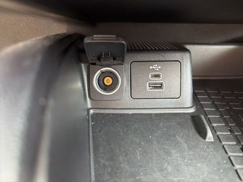 Certified 2025 Ford Bronco Sport Outer Banks w/ Outer Banks Tech Package+ AWD/4WD image 35