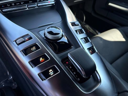 Used 2021 Mercedes-Benz AMG GT Roadster image 44