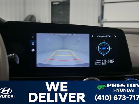 Used 2023 Hyundai Elantra SEL w/ Convenience Package image 22