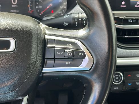 Used 2022 Jeep Compass Latitude AWD/4WD image 15